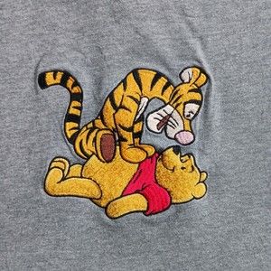Vintage Winnie the Pooh Embroidered Whinni/Tigger T-Shirt Disney Mickey Inc Sz L